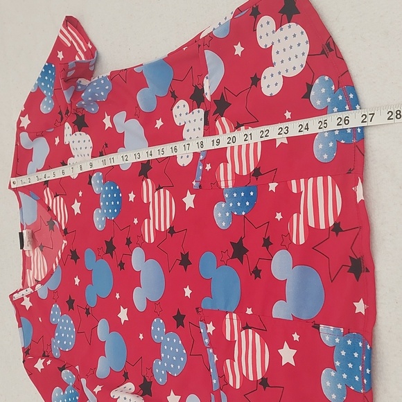 DISNEY patriotic Mickey Mouse scrub top NWOT - Picture 9 of 11